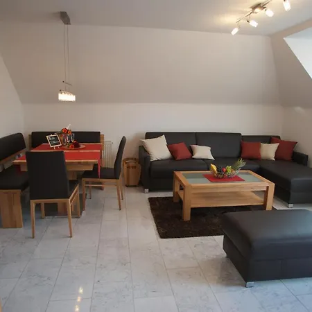 Neumann * Marbach am Neckar